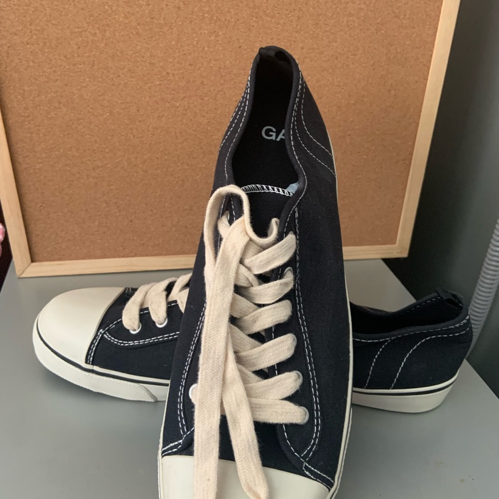 Mens Shoes. New